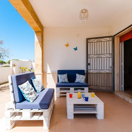 Fronte Mare Raffaele Villa